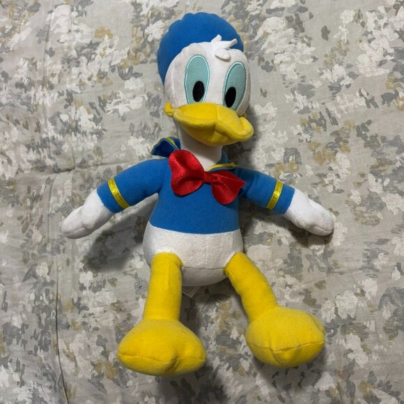 Disney Donald Duck Kohl’s Cares Plush Stuffed Animal - Picture 1 of 6